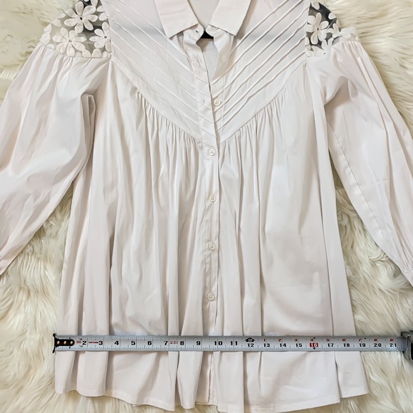 Lumie blouse with panels and lace detail - Picture 5 of 7